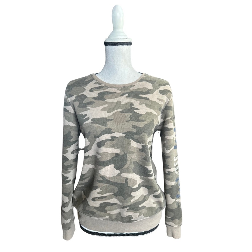 Max Jeans Women’s Graphic Embroidered Camouflage Pullover Sweater Sweatshirt S